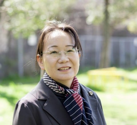 半田みどり弁護士(左) 半田みどり弁護士(左)